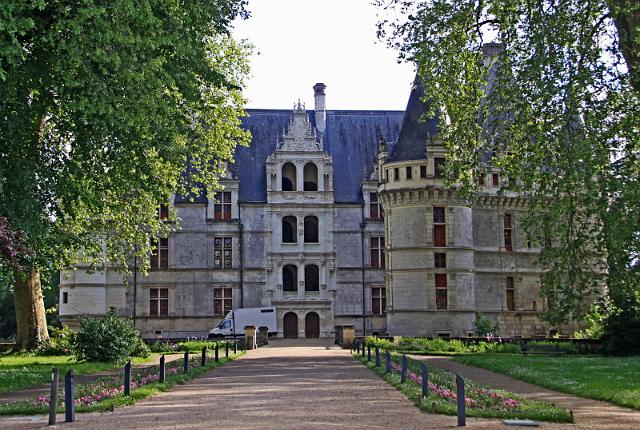 16 azay le rideau.JPG